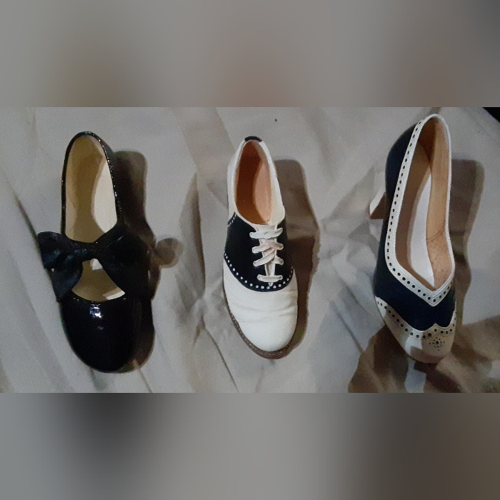 Just the right shoe by Raine figurines